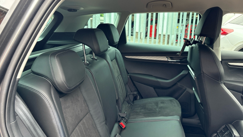 Skoda Karoq 1.5 TSI SE L 5dr DSG Petrol Estate